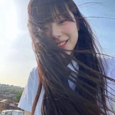 丑小鸭路人甲哥哥们抱她回家